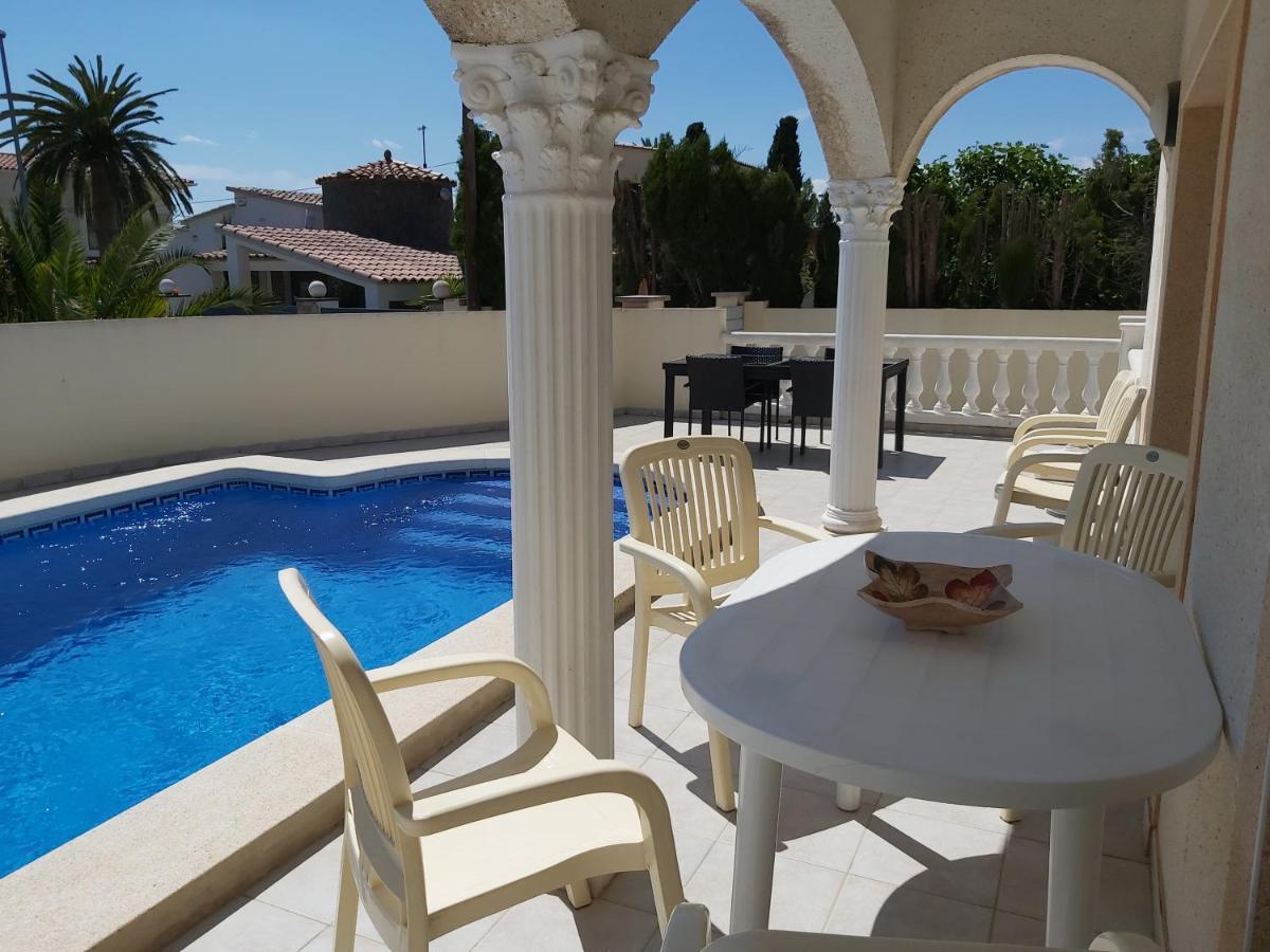 Casa Amb Piscina Privada Villa Empuriabrava Exteriör bild